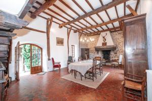 Maisons de vacances Clos Saint Michel - Piscine - Nature & Calme : photos des chambres