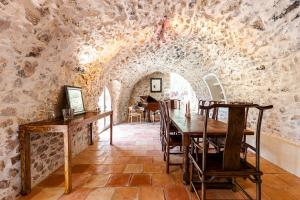 Villas #47 17th Century House Pool, Parking, Sauna, Petanque, BBQ : photos des chambres