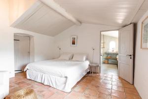 Villas #47 17th Century House Pool, Parking, Sauna, Petanque, BBQ : photos des chambres