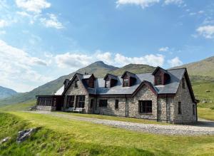 Glen Dessary Estate - Fully Catered Bespoke Highland Lodge - Vily, Spean Bridge
