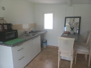 Sejours a la campagne Studio garrigue saint didier : photos des chambres