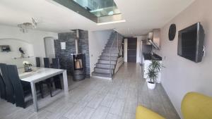 Appartements Le Beau-Mont Triplex moderne lit King Size proche Geneve : photos des chambres