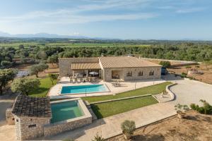 Your Island Sa Canova dAriany