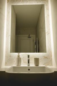 The Old Schoolhouse - Castle View