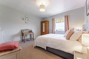 No 3 , Sparham Hall - Norfolk Cottage Agency