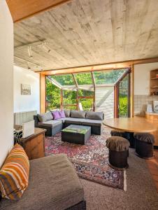 Charmant appt Chailly sur Montreux avec terrasse - 3hvězdičkové hotely ve městě Montreux