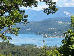 Villa Sara - Wörtherseeblick, Skifahren, Sauna