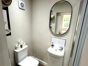 Brand New Lovely Flats by the Forest Tram Stop in Nottingham