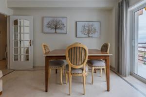 Coastal Living by LovelyStay