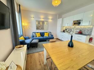 Charming Historic Lisbon Bairro Alto Apartment