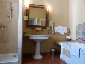 Hotels Chateau d'Arpaillargues - TERITORIA : photos des chambres