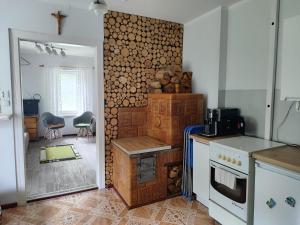 BAZA WYPADOWA 5km na Wielką Sowę! Przy strumyku z wyposażoną kuchnią