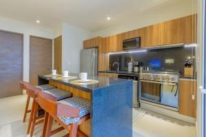 Oceanview Stay Pools Walk to Beach & Snorkel