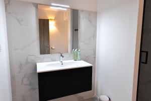 Appartements T3 Cabine, vue mer, piscine chauffee, plage : photos des chambres