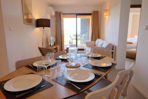 Appartements T3 Cabine, vue mer, piscine chauffee, plage : photos des chambres