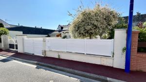 Cabane du Pêcheur, maison avec extérieur