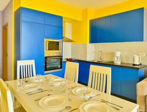 Colorful sea view apartment