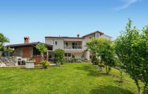 Awesome Apartment In Lovran With Wifi