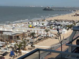 Sunny Beachfront Apartment - Blankenberge T103