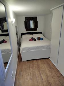 Appartements Appartement individuel dans charmante maison de ville a la francaise : photos des chambres