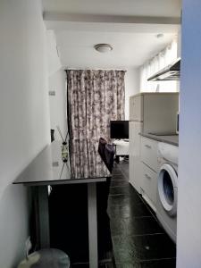 Appartements Appartement individuel dans charmante maison de ville a la francaise : Appartement 1 Chambre