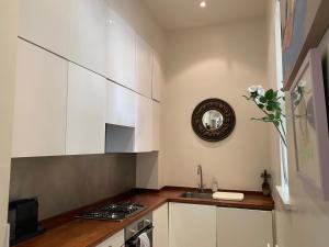 Beautiful Hyde Park Flat