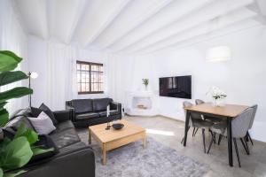 Lovely villa with private pool