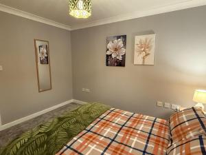 2 Bed - Sleeps 6 - Free Parking - Town Centre