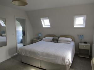 Superior Twin Room room in St Maur