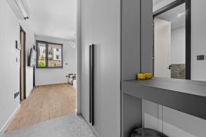 Caesars Palace - NEW modern apartment with FREE private parking