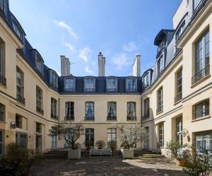 Un 1-Ch/1-SdB Confortable- Place des Vosges - 4-Sterne-Hotels in Paris