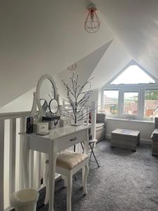 The Hideaway-Sharples-Bolton