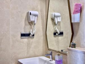 BKC Signature Bliss Elite 1BHK Near JioWorld and US Embassy