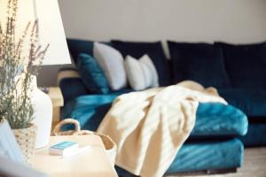 Falcons End, Luxury House