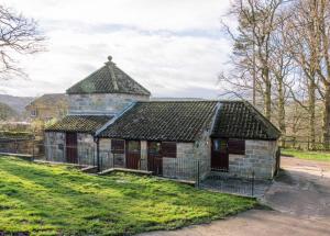 Sycamore Cottage, Falling Foss waterfalls
