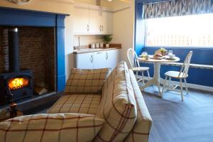 The Annex, stunning Abbey Views across the fields