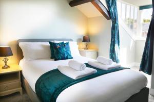 The Penthouse Queen Margarets Lodge