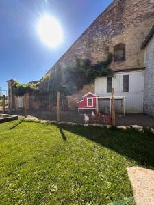 Villas Au 8 a Meursault, Magnifique maison Bourguignonne au pied des vignes, jardin, places de parking privee : photos des chambres