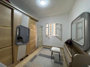 Apartment in October Gardens