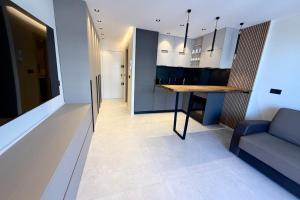 Juan les Pins - Apartment for 2 people - Wifi & Parking