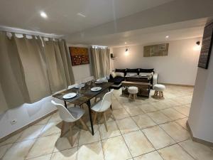 Appartements Vous viendrez vivre ici , 3 pieces chataignier garage a moto : photos des chambres