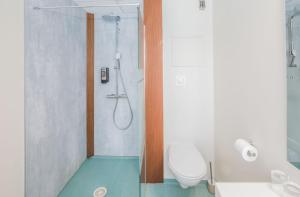 Hotels LOGIS HOTEL L'HOTEL DES BAINS - Salles-la-Source : photos des chambres