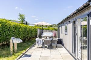 Hazel Lodge, 27 Roadford Lake Lodges