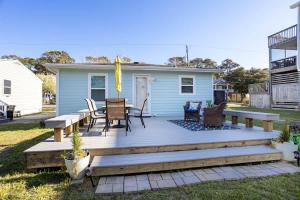 Steps to the Sound & Dog Friendly