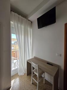Budget Single Room