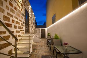 Elements Syros Apartments