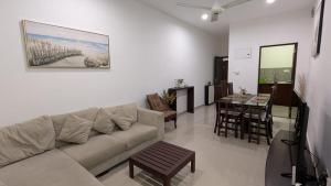2 Bedroom Modern Apartment