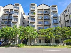 2 Bedroom Modern Apartment