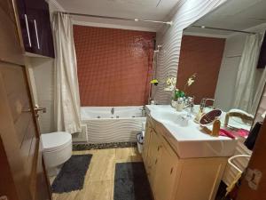 Central Fiber Optic Pool