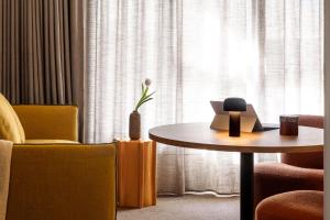 Hotels Hotel L'Adresse - Entierement renove : Suite Privilège